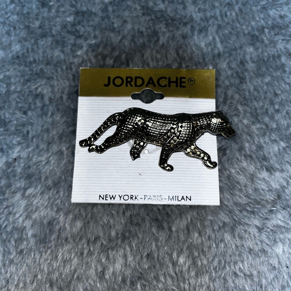 Vintage Jaguar Gold Tone Brooch JORDACHE